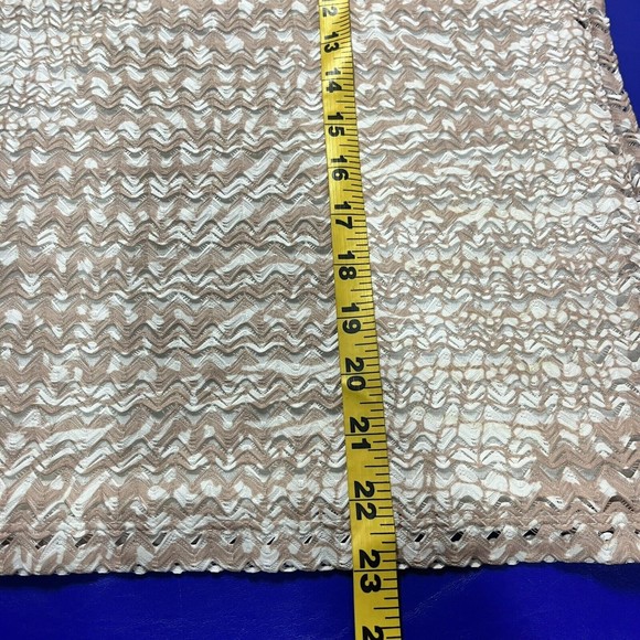 Alfred Dunner Short Sleeve Embellished Top Womens Petite Size 10 Tan Woven - Picture 7 of 7